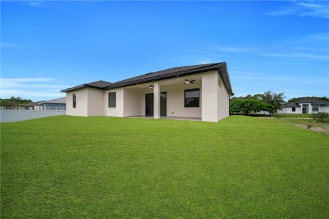 Casa en venta en Lehigh Acres, Florida, 4 dormitorios, 168.62 m2 № 2169112 - foto 29