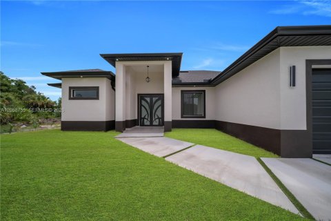 Casa en venta en Lehigh Acres, Florida, 4 dormitorios, 168.62 m2 № 2169112 - foto 4