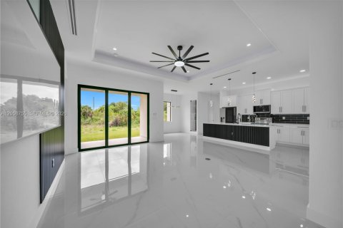 Casa en venta en Lehigh Acres, Florida, 4 dormitorios, 168.62 m2 № 2169112 - foto 7