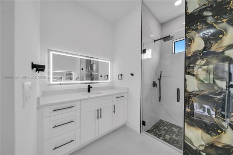 Casa en venta en Lehigh Acres, Florida, 4 dormitorios, 168.62 m2 № 2169112 - foto 21