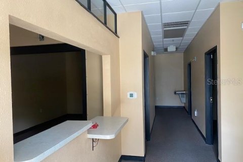 Propiedad comercial en alquiler en Lake Mary, Florida, 92.53 m2 № 1644782 - foto 3