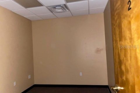 Propiedad comercial en alquiler en Lake Mary, Florida, 92.53 m2 № 1644782 - foto 9