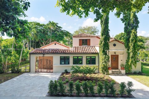 Villa ou maison à vendre à Miami Shores, Floride: 5 chambres, 305.09 m2 № 2313700 - photo 2