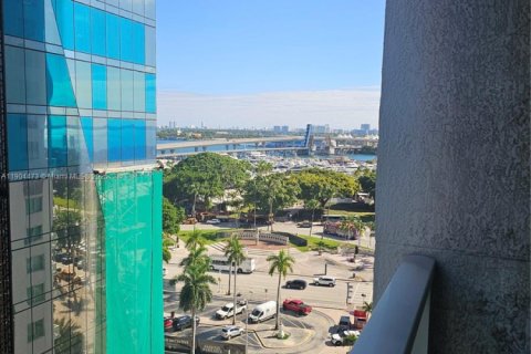 Купить кондоминиум в Майами, Флорида 2 спальни, 93.46м2, № 1967811 - фото 23