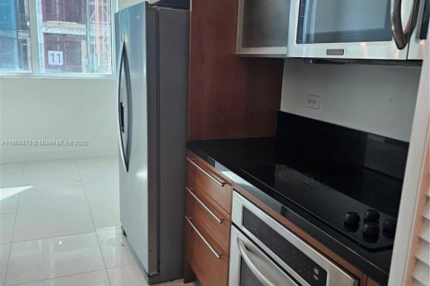 Купить кондоминиум в Майами, Флорида 2 спальни, 93.46м2, № 1967811 - фото 10