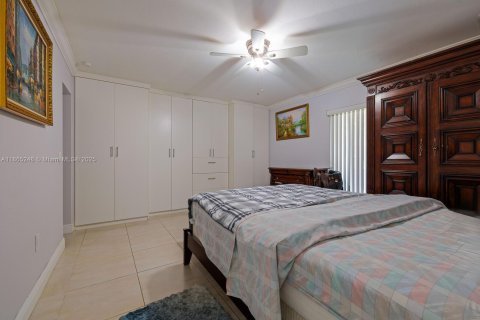 Condo in Miami, Florida, 3 bedrooms  № 1928137 - photo 20