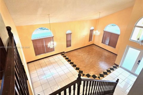 Снять в аренду виллу или дом в Майами, Флорида 5 спален, 279.54м2, № 2002520 - фото 17