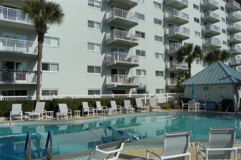 Condo in Daytona Beach, Florida, 2 bedrooms № 2213857