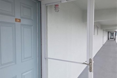 Copropriété à vendre à Daytona Beach, Floride: 2 chambres, 101.73 m2 № 2213857 - photo 13