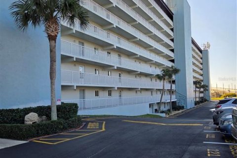 Copropriété à vendre à Daytona Beach, Floride: 2 chambres, 101.73 m2 № 2213857 - photo 8