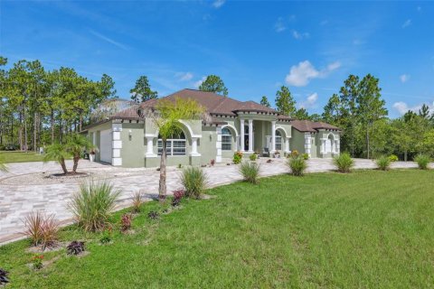 House in Weeki Wachee, Florida 4 bedrooms, 327.76 sq.m. № 1826360 - photo 3