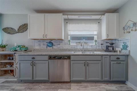 Villa ou maison à vendre à Riverview, Floride: 4 chambres, 254.46 m2 № 1785027 - photo 16