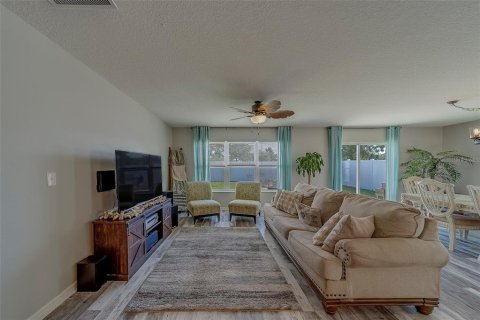 Villa ou maison à vendre à Riverview, Floride: 4 chambres, 254.46 m2 № 1785027 - photo 7