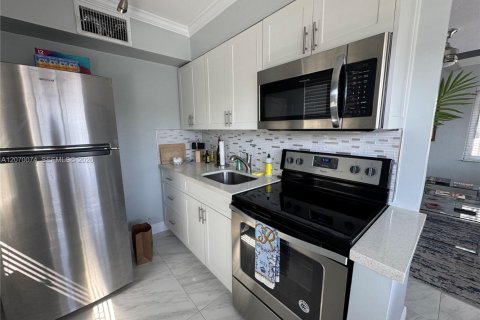 Copropriété à louer à Fort Lauderdale, Floride: 1 chambre, 50.17 m2 № 2300183 - photo 4