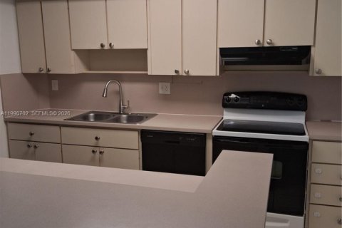 Copropriété à louer à Miami, Floride: 2 chambres, 114.73 m2 № 2057966 - photo 10