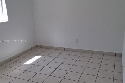 Copropriété à louer à Miami, Floride: 2 chambres, 114.73 m2 № 2057966 - photo 2