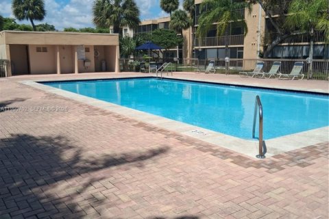 Copropriété à louer à Miami, Floride: 2 chambres, 114.73 m2 № 2057966 - photo 7