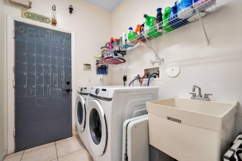Villa ou maison à vendre à Coral Springs, Floride: 4 chambres, 241.73 m2 № 2186599 - photo 23