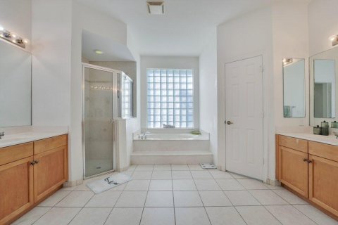 Villa ou maison à vendre à Coral Springs, Floride: 4 chambres, 241.73 m2 № 2186599 - photo 16