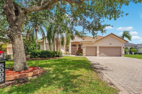 Villa ou maison à vendre à Coral Springs, Floride: 4 chambres, 241.73 m2 № 2186599 - photo 2