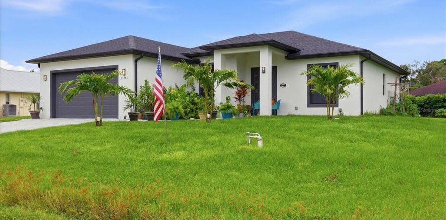 Villa ou maison à North Port, Floride 3 chambres, 167.6 m2 № 2408732