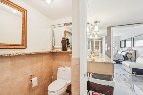 Copropriété à louer à Fort Lauderdale, Floride: 2 chambres, 139.35 m2 № 2063587 - photo 28