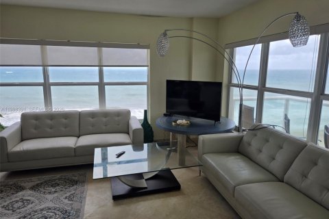 Copropriété à louer à Fort Lauderdale, Floride: 2 chambres, 139.35 m2 № 2063587 - photo 8