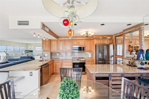 Copropriété à louer à Fort Lauderdale, Floride: 2 chambres, 139.35 m2 № 2063587 - photo 20