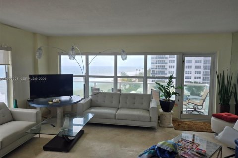 Copropriété à louer à Fort Lauderdale, Floride: 2 chambres, 139.35 m2 № 2063587 - photo 7