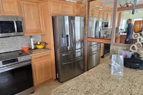 Copropriété à louer à Fort Lauderdale, Floride: 2 chambres, 139.35 m2 № 2063587 - photo 13