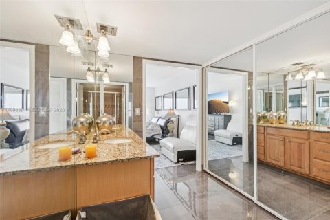 Copropriété à louer à Fort Lauderdale, Floride: 2 chambres, 139.35 m2 № 2063587 - photo 26