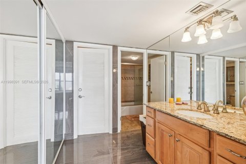 Copropriété à louer à Fort Lauderdale, Floride: 2 chambres, 139.35 m2 № 2063587 - photo 27