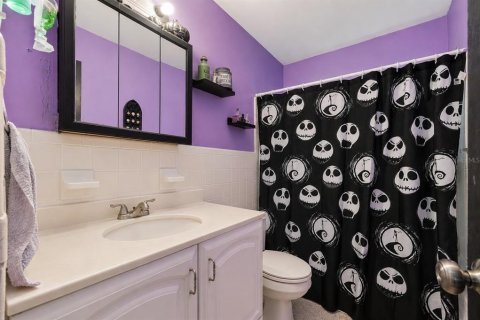 House in Orlando, Florida 3 bedrooms, 141.58 sq.m. № 2201950 - photo 14