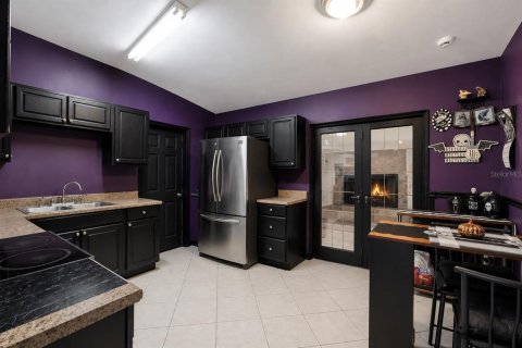 House in Orlando, Florida 3 bedrooms, 141.58 sq.m. № 2201950 - photo 5