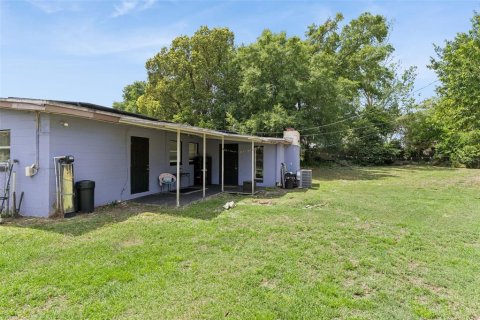 House in Orlando, Florida 3 bedrooms, 141.58 sq.m. № 2201950 - photo 17