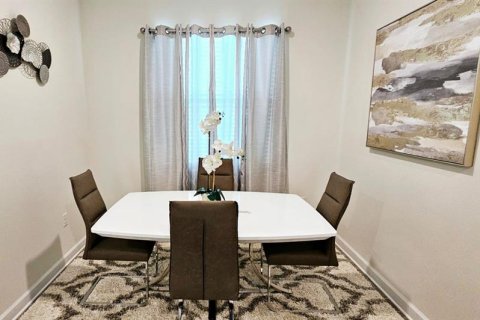Villa ou maison à louer à Davenport, Floride: 4 chambres, 210.61 m2 № 2345290 - photo 6
