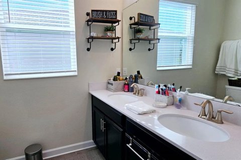 Villa ou maison à louer à Davenport, Floride: 4 chambres, 210.61 m2 № 2345290 - photo 8