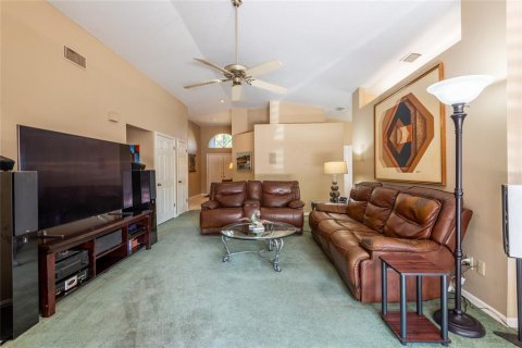 Villa ou maison à vendre à Brandon, Floride: 3 chambres, 158.03 m2 № 1759435 - photo 3