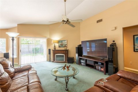 Villa ou maison à vendre à Brandon, Floride: 3 chambres, 158.03 m2 № 1759435 - photo 9