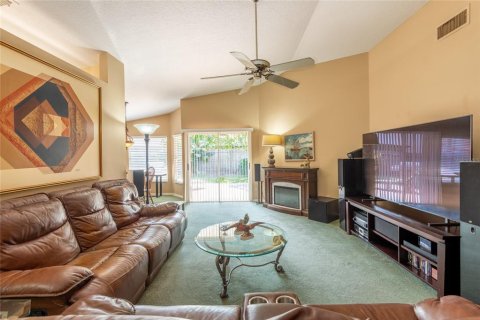 Villa ou maison à vendre à Brandon, Floride: 3 chambres, 158.03 m2 № 1759435 - photo 8