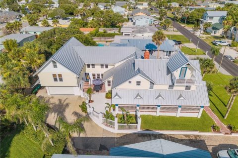 House in New Smyrna Beach, Florida 5 bedrooms, 394.18 sq.m. № 2196589