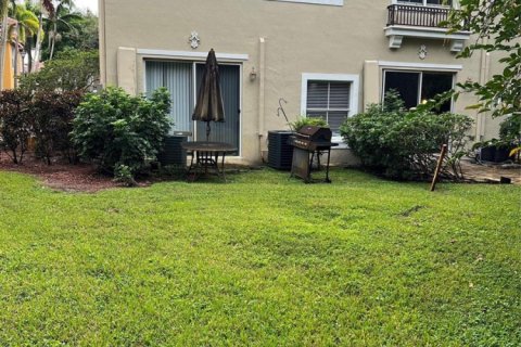 Condominio en Margate, Florida, 3 dormitorios № 2242752
