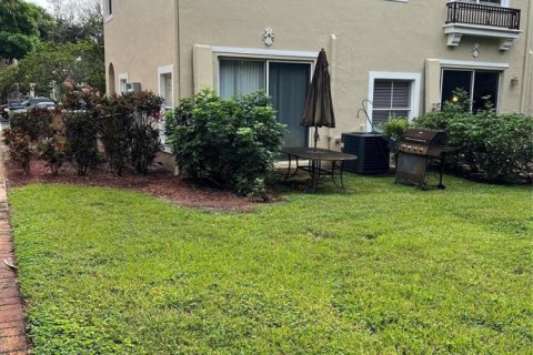 Condominio en venta en Margate, Florida, 3 dormitorios, 141.86 m2 № 2242752 - foto 2