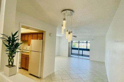Copropriété à louer à Clearwater, Floride: 1 chambre, 65.96 m2 № 2213394 - photo 3