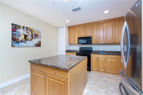 Condo in Punta Gorda, Florida, 3 bedrooms  № 1307319 - photo 10