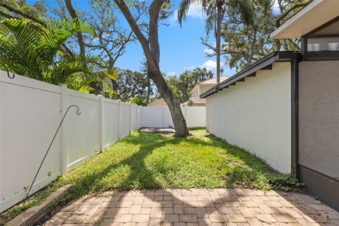 Villa ou maison à vendre à Tampa, Floride: 3 chambres, 140.38 m2 № 1829847 - photo 30