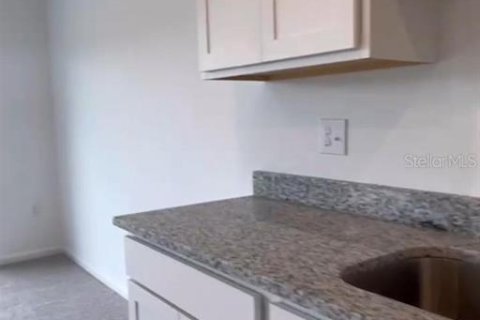 Touwnhouse à louer à Davenport, Floride: 3 chambres, 132.11 m2 № 1808799 - photo 5