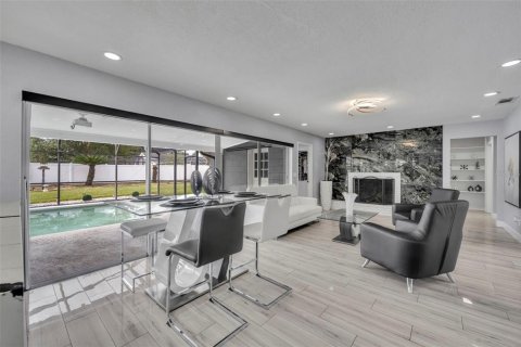 House in Altamonte Springs, Florida 3 bedrooms, 146.51 sq.m. № 1910799 - photo 9