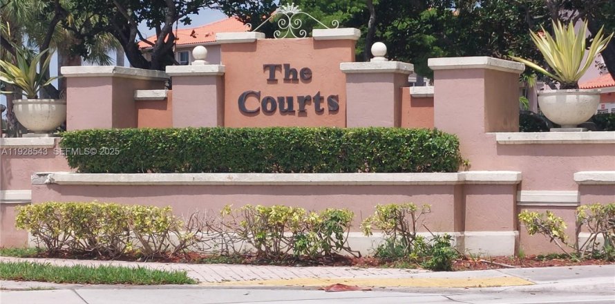 Condominio en Doral, Florida, 2 dormitorios  № 1987057