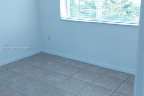 Condominio en alquiler en Doral, Florida, 2 dormitorios, 103.59 m2 № 1987057 - foto 16